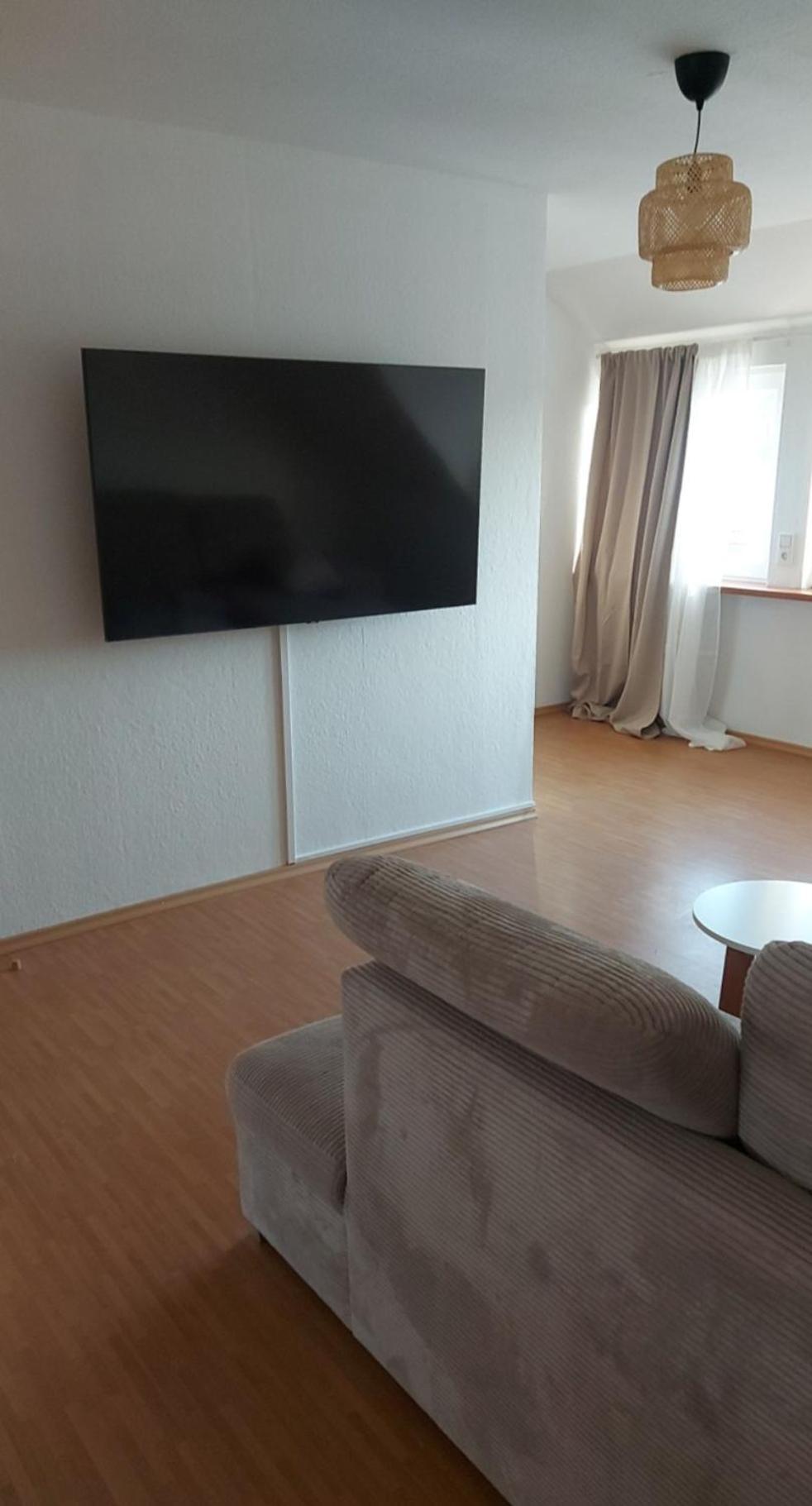 Stilvolle Ferienwohnung Free Parking, Space, Wlan Niestetal Экстерьер фото